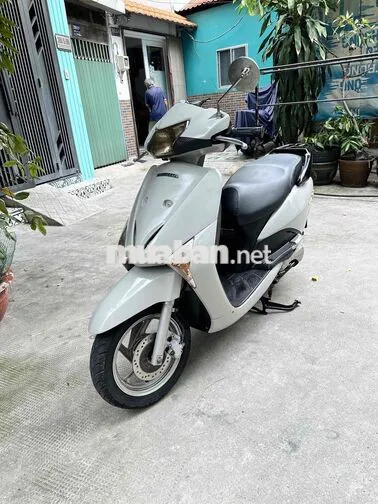 Honda Lead Trắng Xăng phun (Fi)