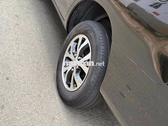 Toyota innova 2011 bản G