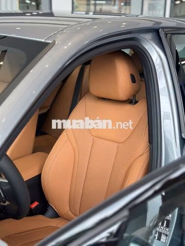 BMW 320i M Sport - Miễn phí bảo dưỡng 3 năm