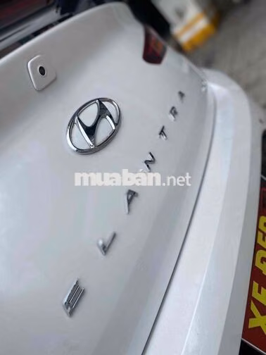 Hyundai Elantra 2.0 Sport 2020 Trắng Việt Nam