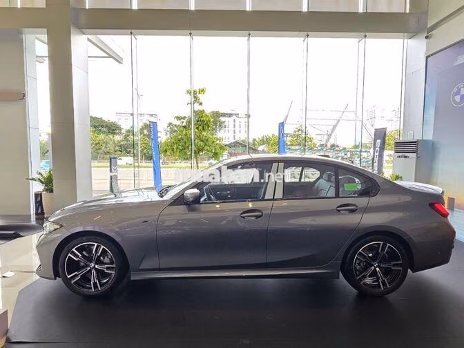 BMW 330i M Sport - FULL ADAS - Free Bảo Dưỡng
