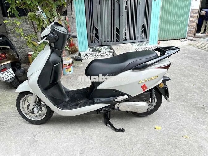 Honda Lead Trắng Xăng phun (Fi)