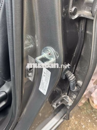 Mitsubishi Xpander Xám Tự động 3000 km
