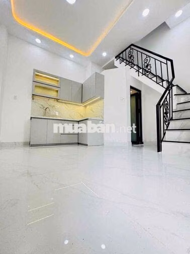 KHAI TRƯỜNG NHÀ NGUYÊN CĂN CHO THUÊ hai nhà vệ sinh GẦN CẦU CHỮ Y