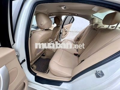 BMW 320i 2016 Trắng Tự động 139000 km