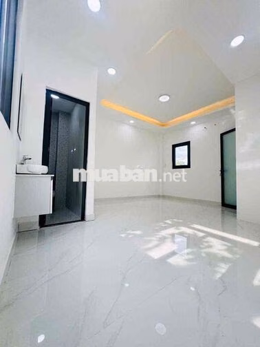 KHAI TRƯỜNG NHÀ NGUYÊN CĂN CHO THUÊ hai nhà vệ sinh GẦN CẦU CHỮ Y