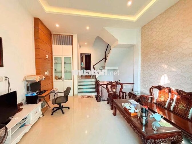 CHO THUÊ NHÀ MT PHAN HUY THỰC 1 TRỆT 1LẦU -P.TÂN KIỂNG Q7