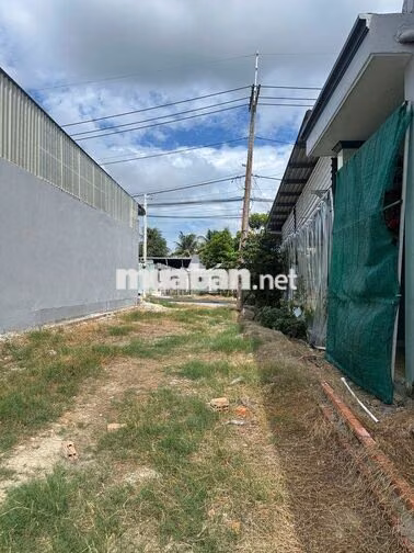 Bán đất ngay trung tâm thị trấn Củ Chi, với DT 120m2 giá 1tỷ050tr