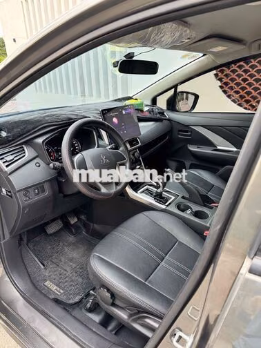 Mitsubishi Xpander Xám Tự động 3000 km