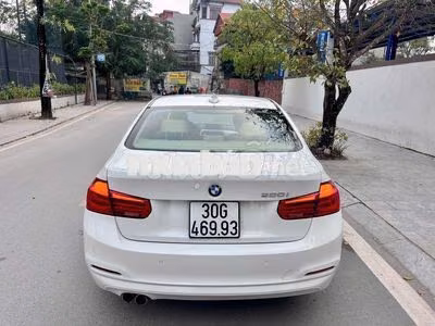 BMW 320i 2016 Trắng Tự động 139000 km