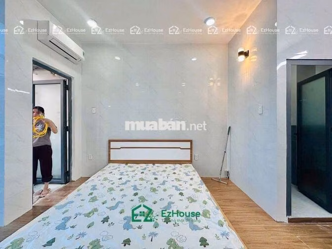 NGAY CẦU NGUYỄN VĂN CỪ DIỆN TÍCH RỘNG BAN CÔNG Ở ĐƯỢC 3-4 NGƯỜI
