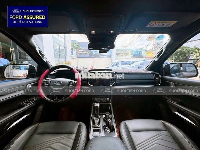 Ford Everest 2024 4x2 Titanium Nâu 8.700 km