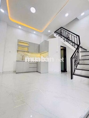 KHAI TRƯỜNG NHÀ NGUYÊN CĂN CHO THUÊ hai nhà vệ sinh GẦN CẦU CHỮ Y