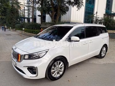 Kia Sedona 2018 2.2DATH 7 chỗ Tự động Trắng