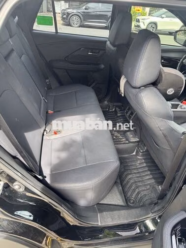 Toyota Yaris Cross 2025 13000 km Đen