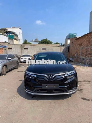 VinFast VF8 ECO 2023 Đen 41000 km