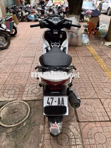 Honda Future Fi Led 2025 Trắng đen 2700 km