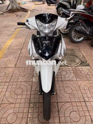 Honda Future Fi Led 2025 Trắng đen 2700 km