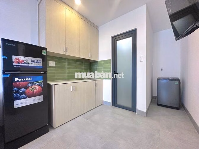 Tòa nhà mới xây Studio ban công 35m² Full NT - Thang Máy, Bình Thạnh