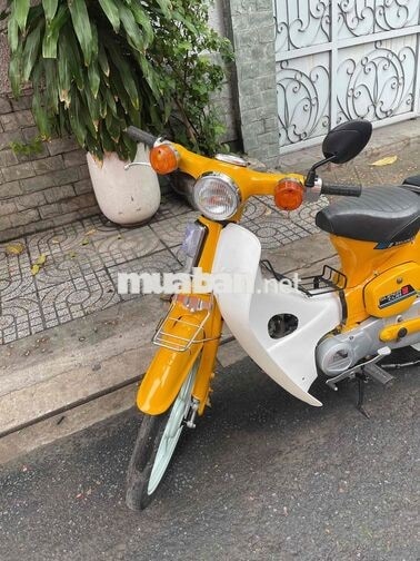 Honda Super Cub Vàng, Trắng 3 số