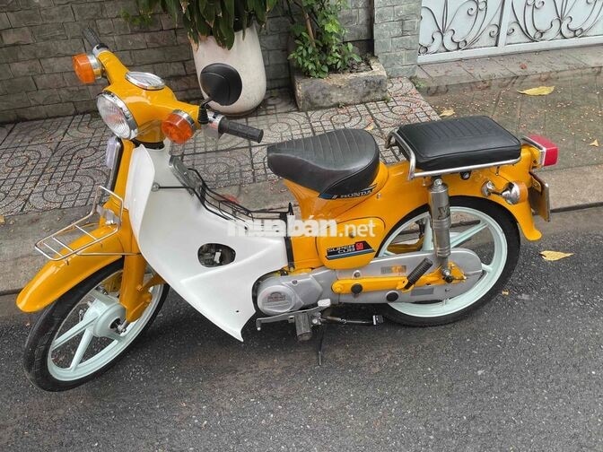 Honda Super Cub Vàng, Trắng 3 số