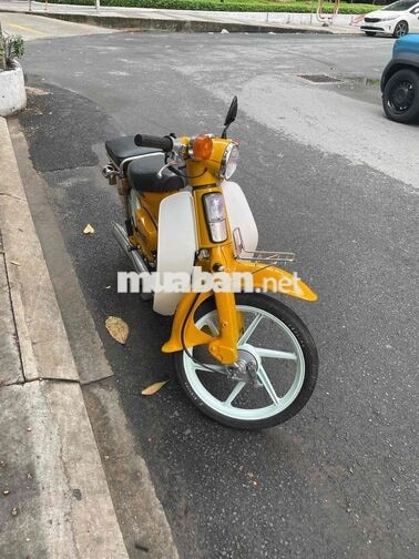 Honda Super Cub Vàng, Trắng 3 số