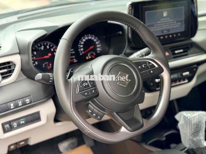 Suzuki Swift Hybrid 2026 - chưa sử dụng -new 100%