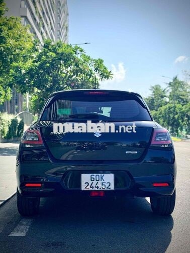 Suzuki Swift Hybrid Sx 11/2025 Odo 3000 km Như Mới