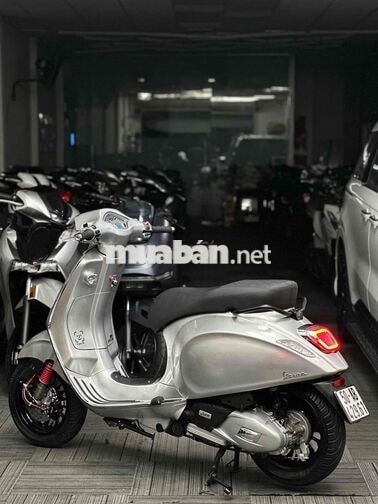 Piaggio Vespa Sprint 125 ABS 2019 Bạc 1 vạn