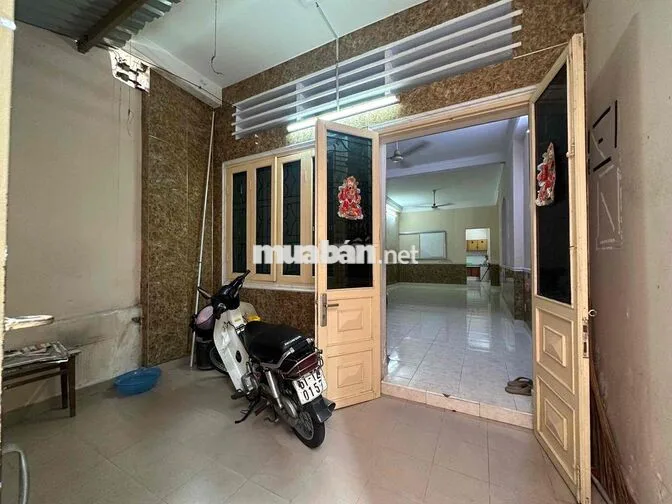 Nguyên Căn Để Ở 3PN 2WC 50m2 3.8x13m Ngay Chợ Tân Định Quận 1