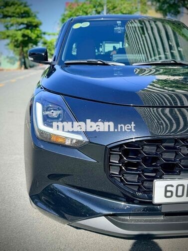 Suzuki Swift Hybrid Sx 11/2025 Odo 3000 km Như Mới
