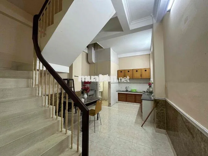 Nguyên Căn Để Ở 3PN 2WC 50m2 3.8x13m Ngay Chợ Tân Định Quận 1
