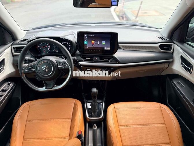 Suzuki Swift Hybrid Sx 11/2025 Odo 3000 km Như Mới