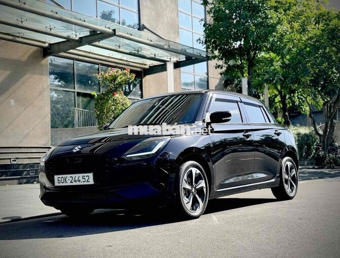 Suzuki Swift Hybrid Sx 11/2025 Odo 3000 km Như Mới