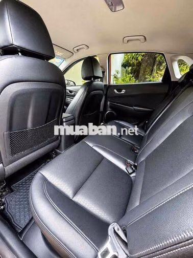 Hyundai Kona 5 chỗ màu Đỏ 2021 đặc biet ngay chu