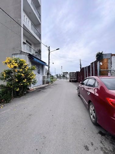 Đất giá rẻ. 2MT. Thạnh Xuân 22. DT: 5 x 14,16m2. Giá: 4,5 tỷ