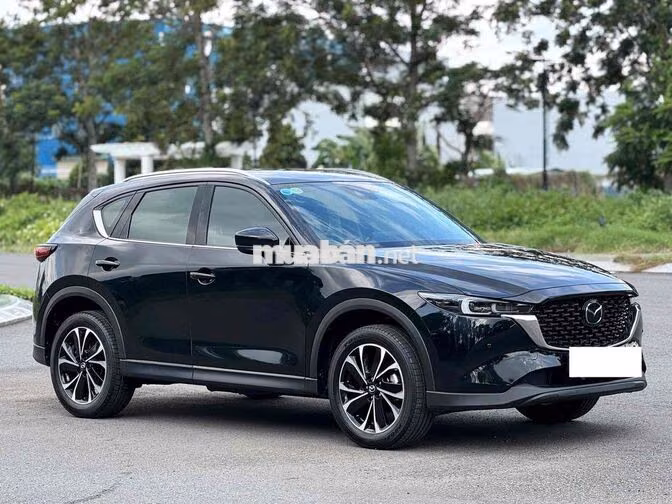Mazda CX-5 Luxury 2023 4.000 km Đen