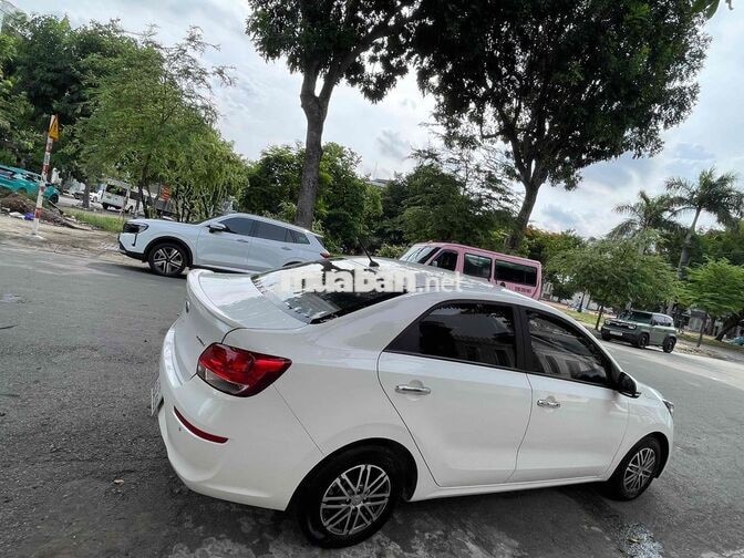 KIA SOLUTO 2019 Trắng Tự động bản cao cấp60.000 km