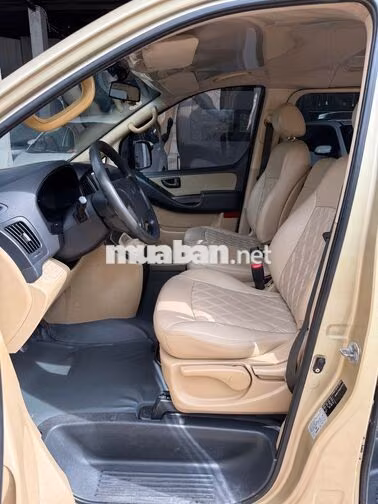 Hyundai Starex 2011 Vàng 23044 km