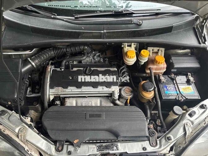 Chevrolet Vivant 7 chỗ Bạc