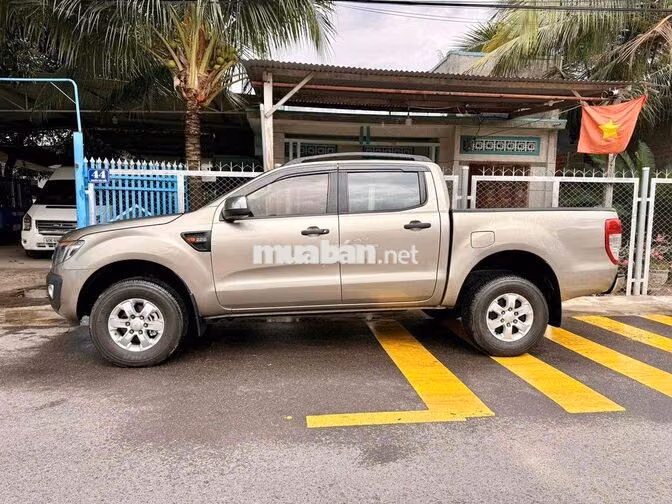 Ford Ranger XLS 2014 Tự động Ghi vàng