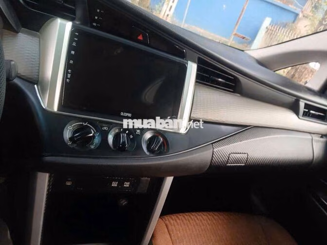 Toyota Innova 2016E Số sàn Bạc