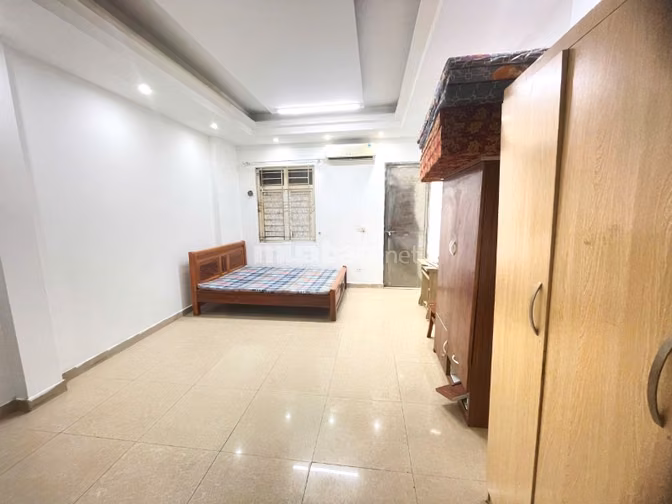 Cho thuê phòng gần Đại học Thương Mại – 30m² full đồ, giá 4.8tr/tháng