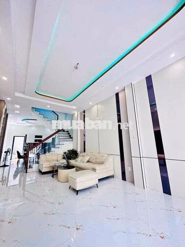 CẦN TIỀN BÁN GẤP NHÀ MỚI 7.6 tỏi