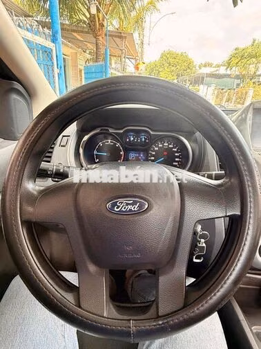 Ford Ranger XLS 2014 Tự động Ghi vàng