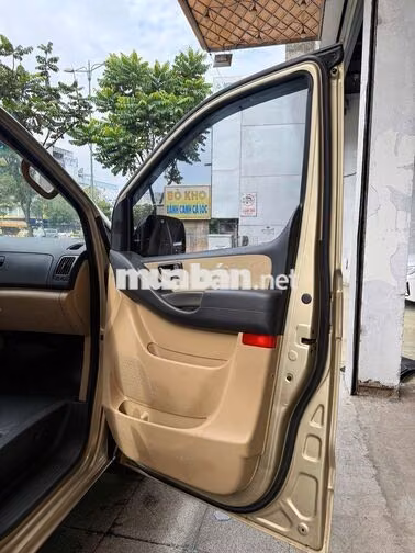 Hyundai Starex 2011 Vàng 23044 km