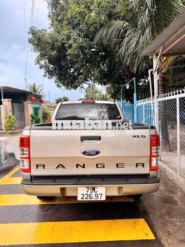 Ford Ranger XLS 2014 Tự động Ghi vàng