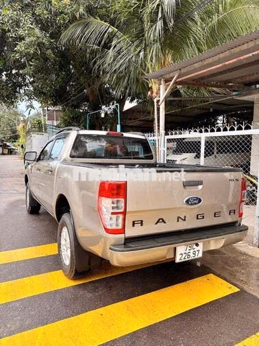 Ford Ranger XLS 2014 Tự động Ghi vàng