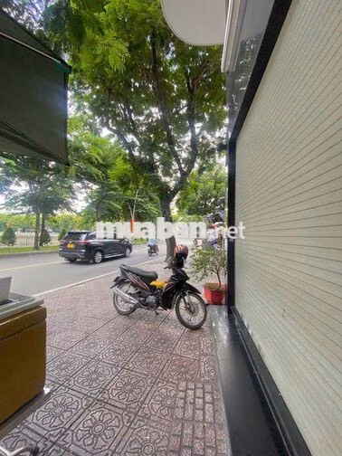 Mặt bằng kinh doanh mặt tiền đường Hoàng Sa
