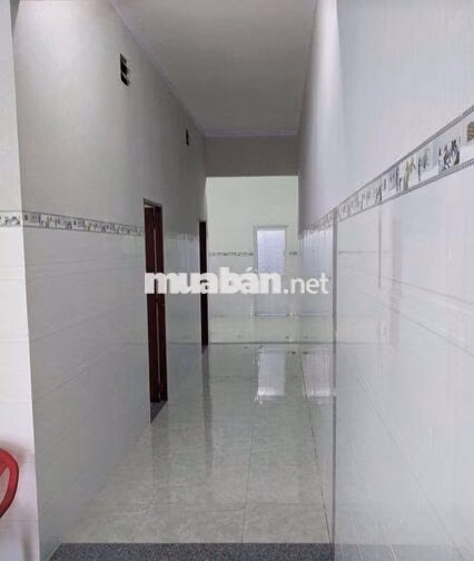 Bán nhà cấp 4 và lô đất bên cạnh. 